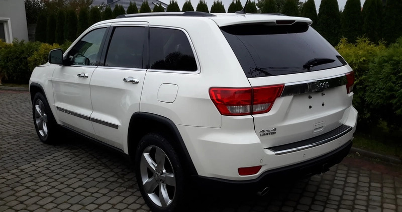 Jeep Grand Cherokee cena 46500 przebieg: 210000, rok produkcji 2011 z Leśnica małe 277